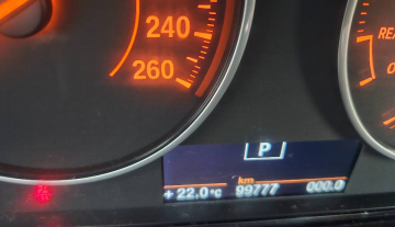 2013 BMW 320i sport f30 19.jpg